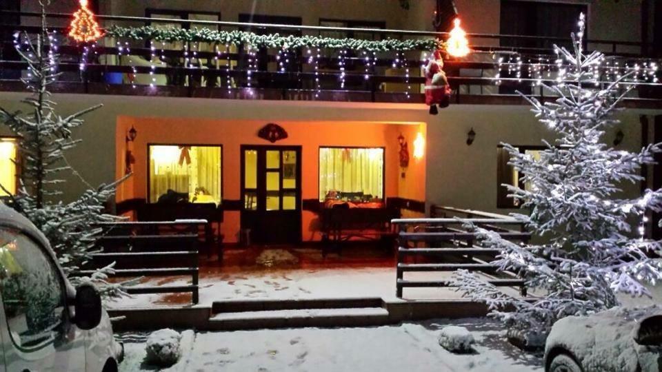 Pensiunea Roua Muntilor Sîmbăta de Sus Exterior foto