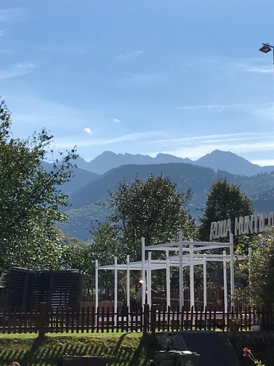 Pensiunea Roua Muntilor Sîmbăta de Sus Exterior foto